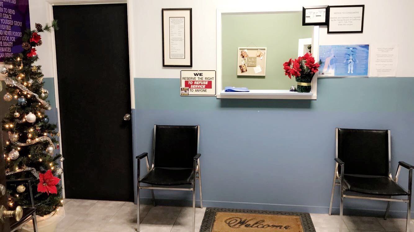 Reception window and welcome mat